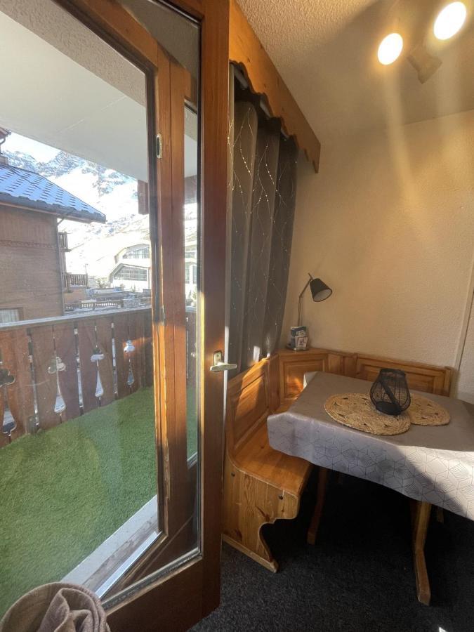 Charmant Studio Aux Pieds Des Pistes Vue Sur La Montagne Tignes Exterior foto